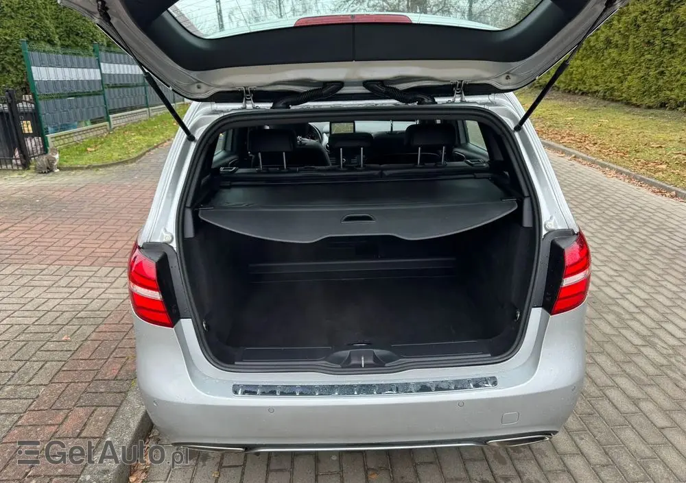 MERCEDES-BENZ Klasa B 250 4Matic 7G-DCT UrbanStyle Edition