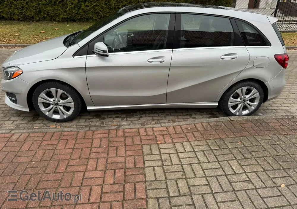 MERCEDES-BENZ Klasa B 250 4Matic 7G-DCT UrbanStyle Edition
