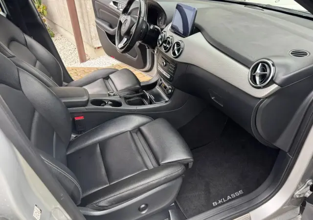 MERCEDES-BENZ Klasa B 250 4Matic 7G-DCT UrbanStyle Edition