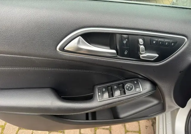 MERCEDES-BENZ Klasa B 250 4Matic 7G-DCT UrbanStyle Edition