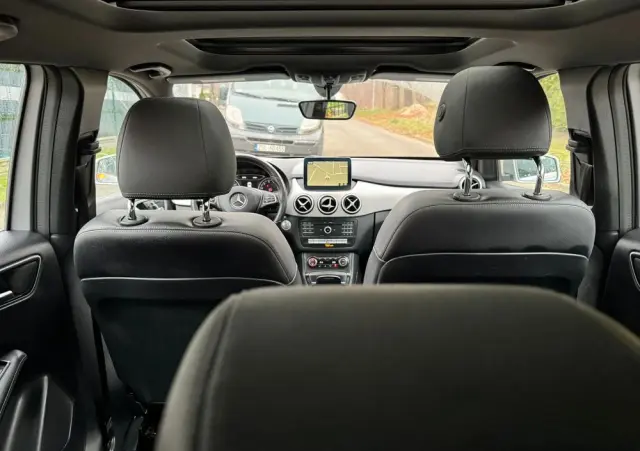 MERCEDES-BENZ Klasa B 250 4Matic 7G-DCT UrbanStyle Edition