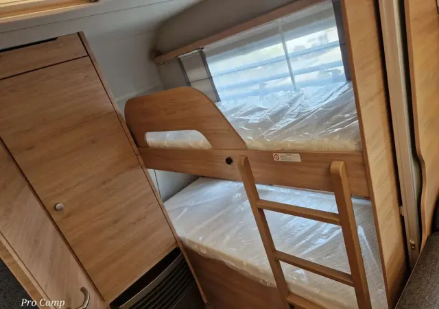 KNAUS Sudwind 580 QS 