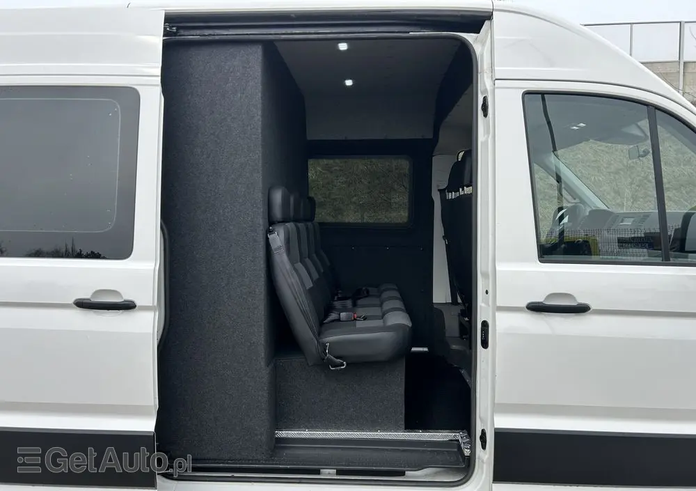 VOLKSWAGEN CRAFTER L2H2  2.0 TDI 7-osobowa brygadówka 