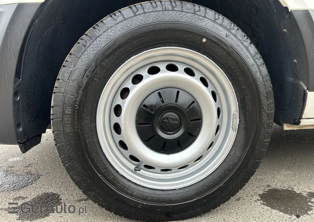 VOLKSWAGEN CRAFTER L2H2  2.0 TDI 7-osobowa brygadówka 
