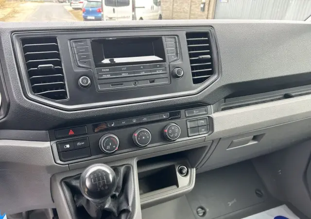 VOLKSWAGEN CRAFTER L2H2  2.0 TDI 7-osobowa brygadówka 