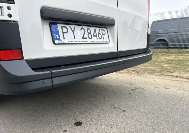 VOLKSWAGEN CRAFTER L2H2  2.0 TDI 7-osobowa brygadówka 