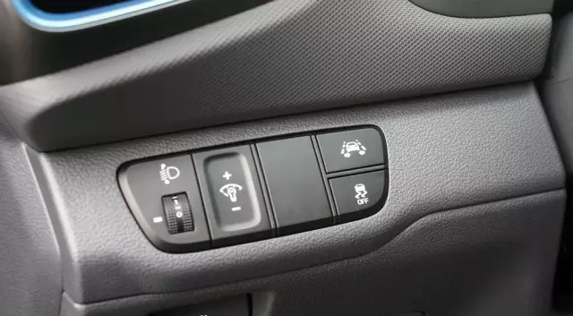 HYUNDAI IONIQ Hybrid 1.6 GDI