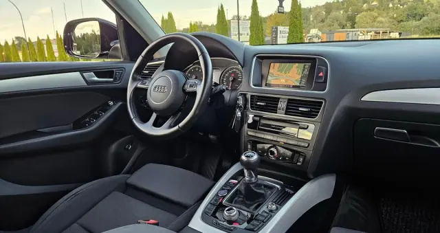 AUDI Q5 2.0 TFSI quattro