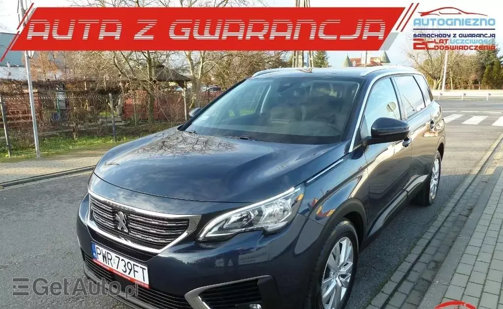 PEUGEOT 5008 