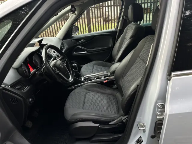 OPEL Zafira Cosmo