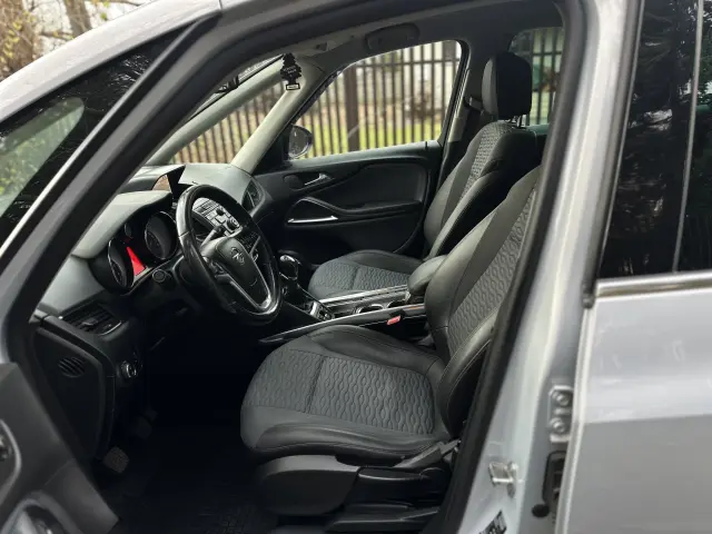 OPEL Zafira Cosmo