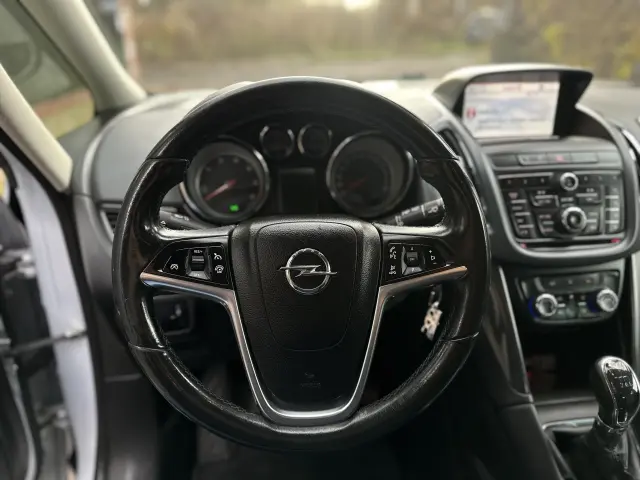 OPEL Zafira Cosmo