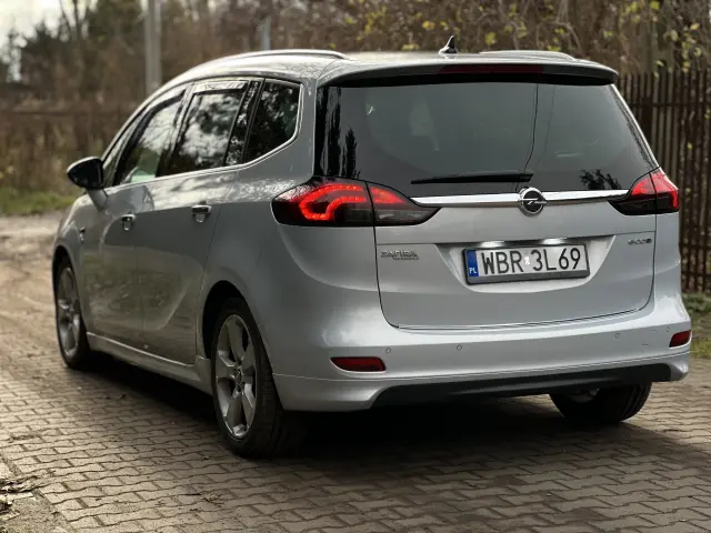 OPEL Zafira Cosmo