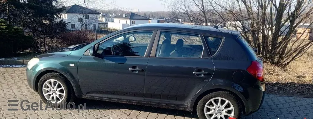 KIA Ceed 1.4 16V (90 KM)