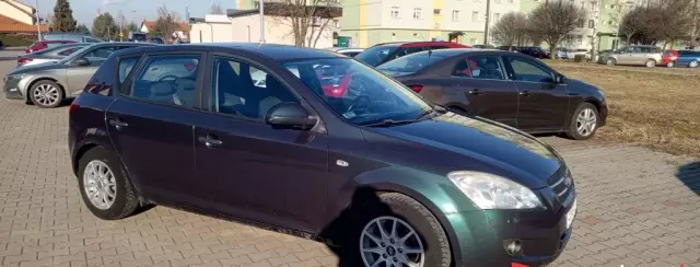 KIA Ceed 1.4 16V (90 KM)