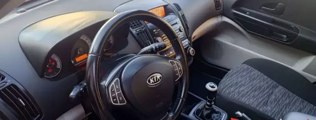 KIA Ceed 1.4 16V (90 KM)