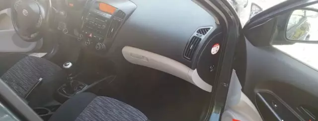 KIA Ceed 1.4 16V (90 KM)