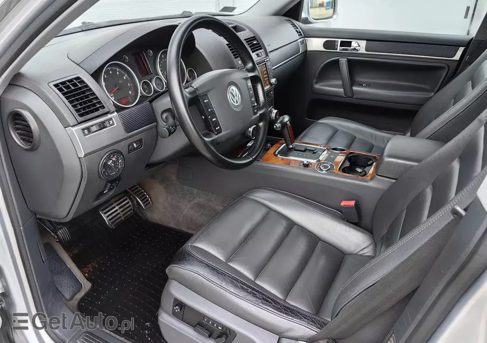 VOLKSWAGEN Touareg 4.2 V8 Automatik