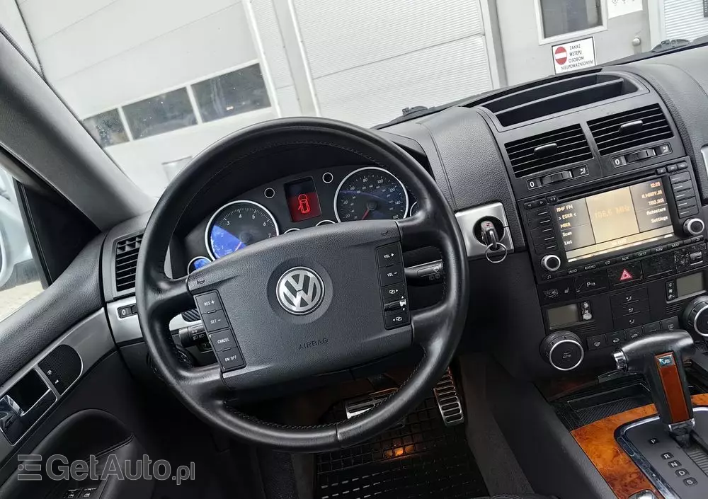 VOLKSWAGEN Touareg 4.2 V8 Automatik