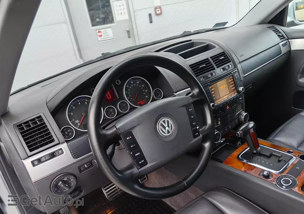 VOLKSWAGEN Touareg 4.2 V8 Automatik