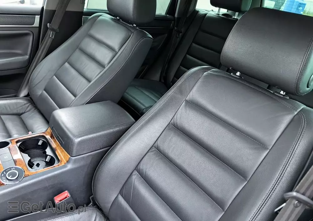 VOLKSWAGEN Touareg 4.2 V8 Automatik