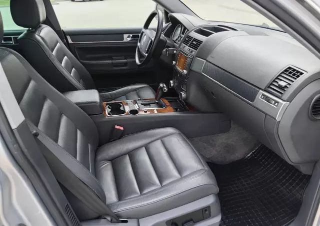 VOLKSWAGEN Touareg 4.2 V8 Automatik