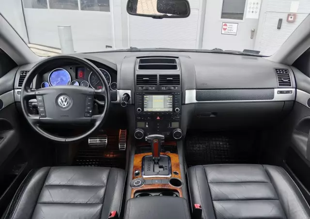 VOLKSWAGEN Touareg 4.2 V8 Automatik
