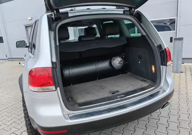 VOLKSWAGEN Touareg 4.2 V8 Automatik