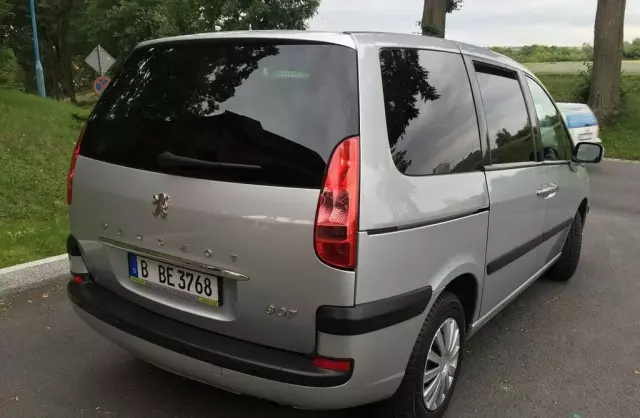 PEUGEOT 807 