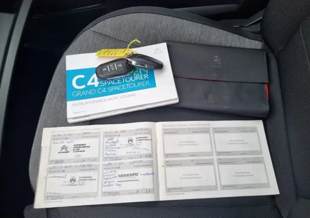 CITROËN C4 SpaceTourer 1.5 BlueHDi Rip Curl S&S EAT8