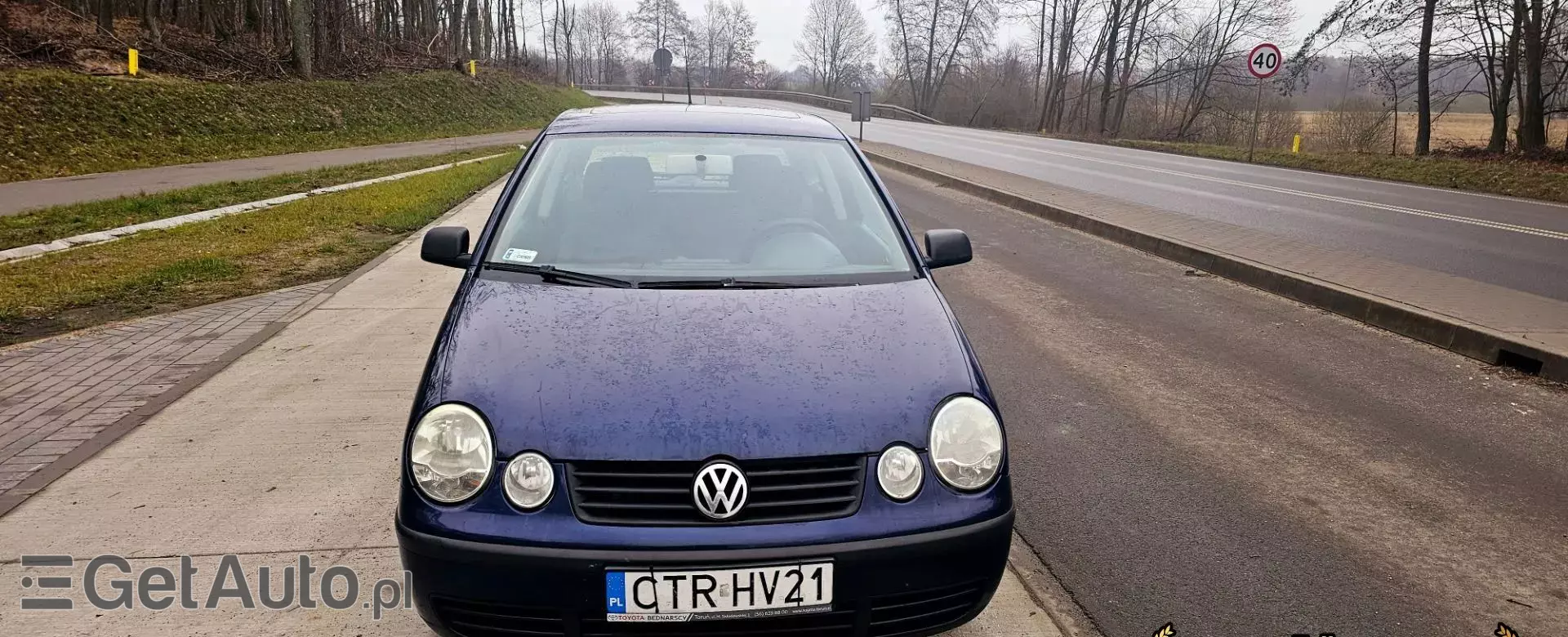 VOLKSWAGEN Polo 