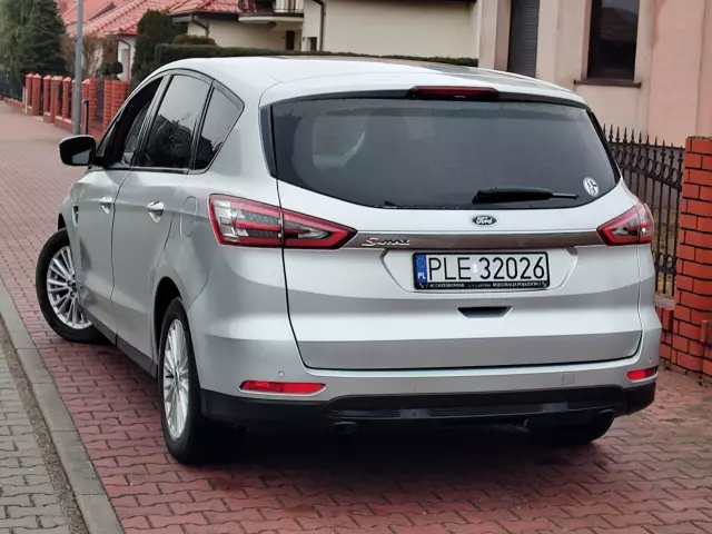 FORD S-Max Titanium