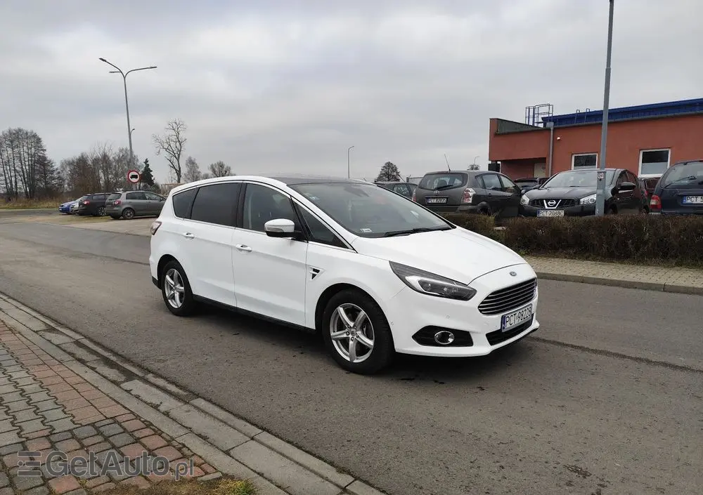 FORD S-Max 2.0 TDCi Titanium PowerShift