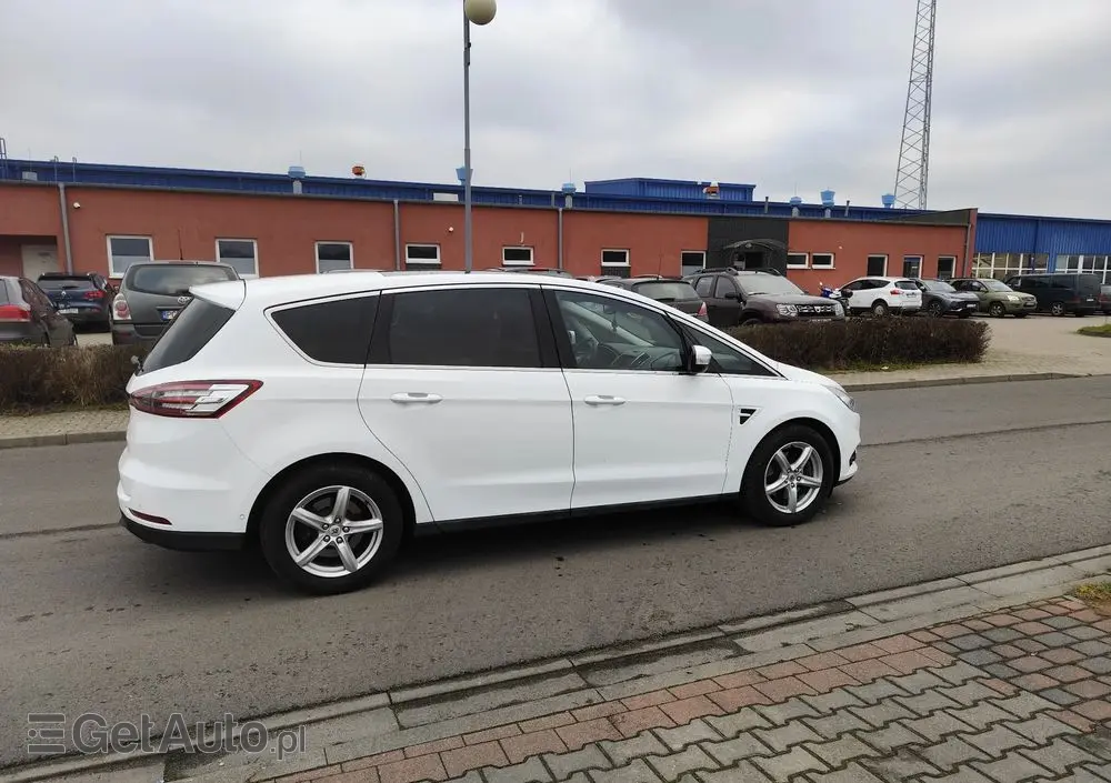 FORD S-Max 2.0 TDCi Titanium PowerShift