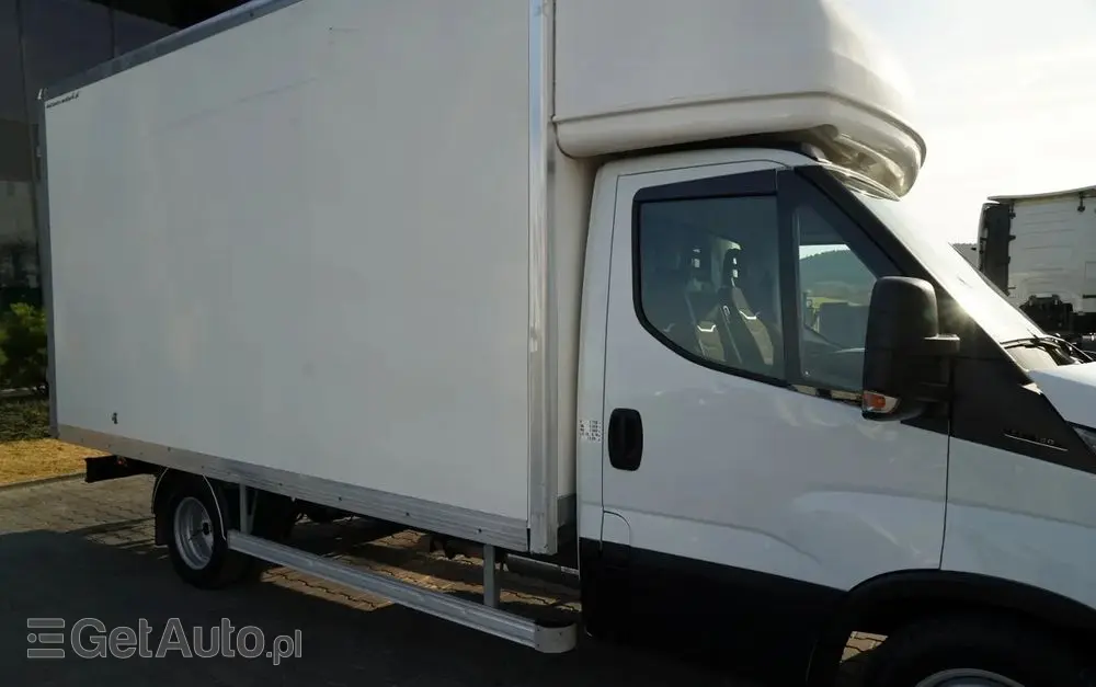 IVECO DAILY 35-160 / KONTENER 4,3 M / BLIŹNIAK DMC: 3500 KG / SPROWADZONY 