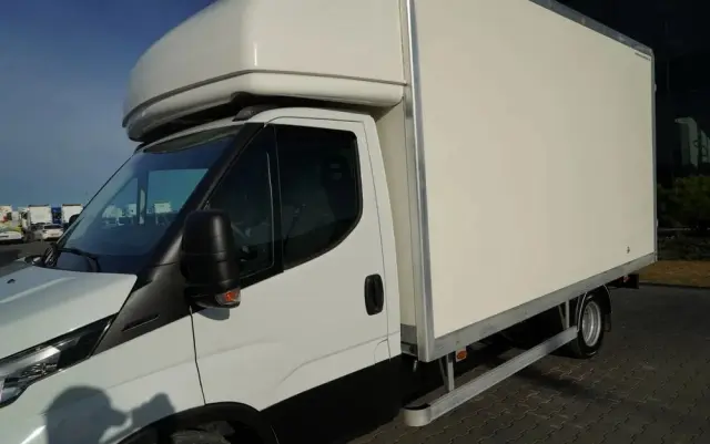IVECO DAILY 35-160 / KONTENER 4,3 M / BLIŹNIAK DMC: 3500 KG / SPROWADZONY 