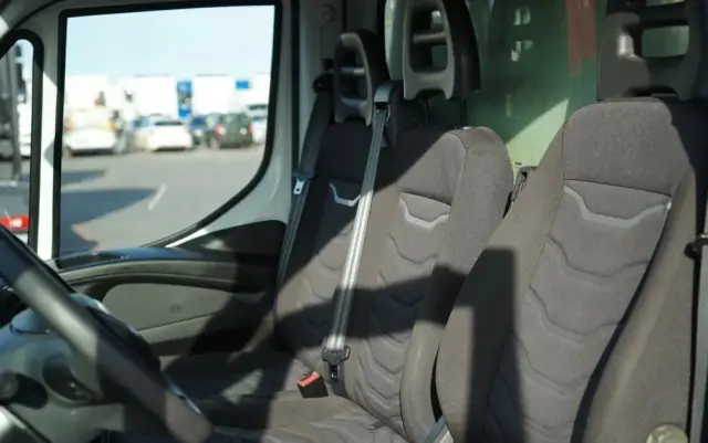 IVECO DAILY 35-160 / KONTENER 4,3 M / BLIŹNIAK DMC: 3500 KG / SPROWADZONY 