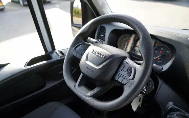 IVECO DAILY 35-160 / KONTENER 4,3 M / BLIŹNIAK DMC: 3500 KG / SPROWADZONY 