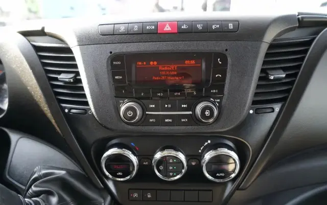 IVECO DAILY 35-160 / KONTENER 4,3 M / BLIŹNIAK DMC: 3500 KG / SPROWADZONY 