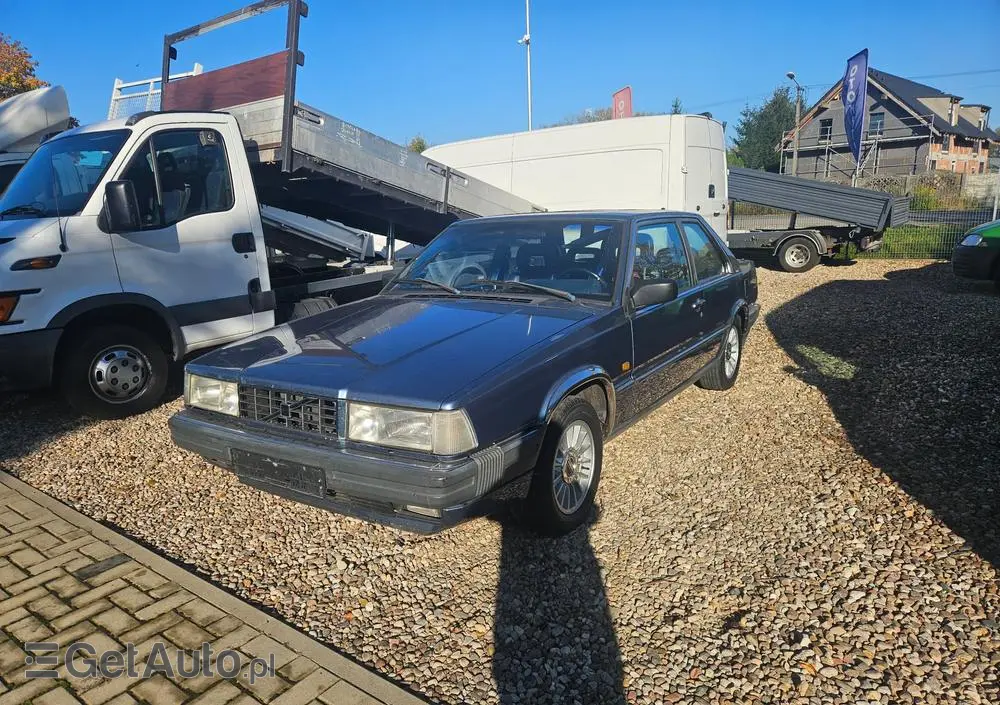 VOLVO 780 