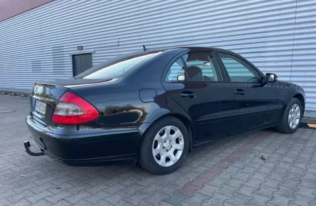 MERCEDES-BENZ Klasa E 