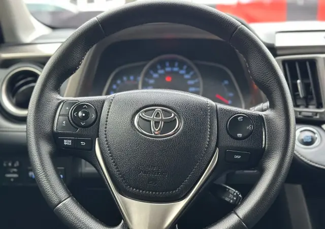 TOYOTA RAV4 2.0 D-4D Active 4x2