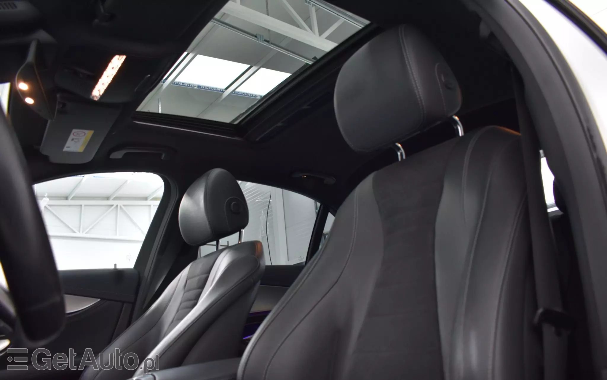 MERCEDES-BENZ Klasa E 220 d T 9G-TRONIC AMG Line