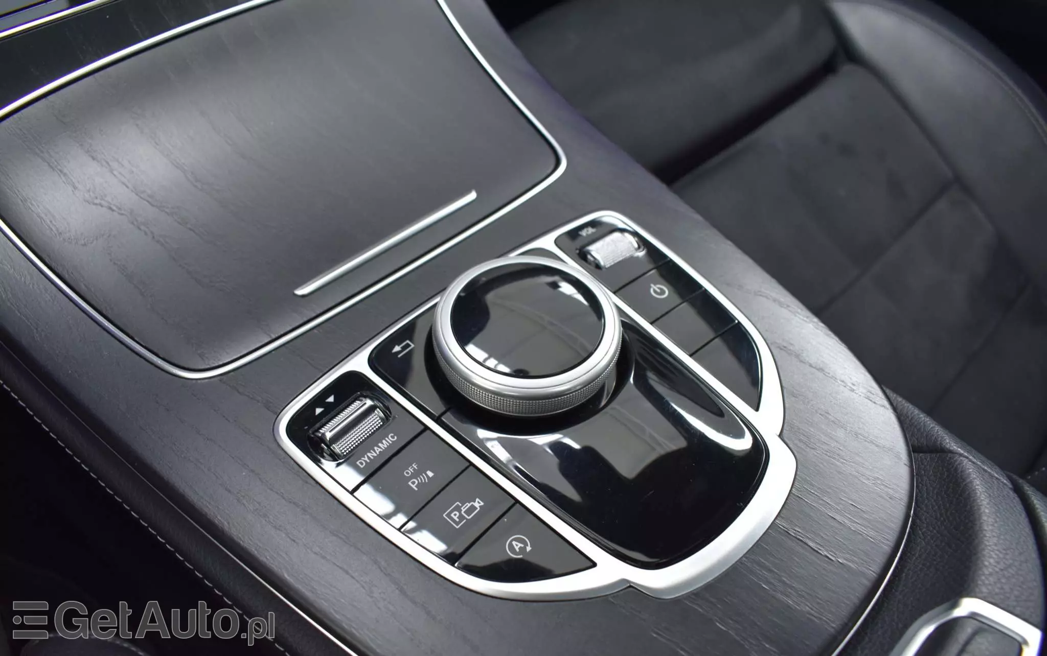 MERCEDES-BENZ Klasa E 220 d T 9G-TRONIC AMG Line