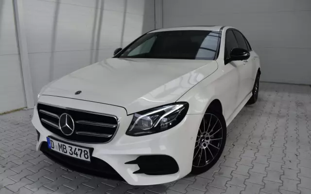 MERCEDES-BENZ Klasa E 220 d T 9G-TRONIC AMG Line