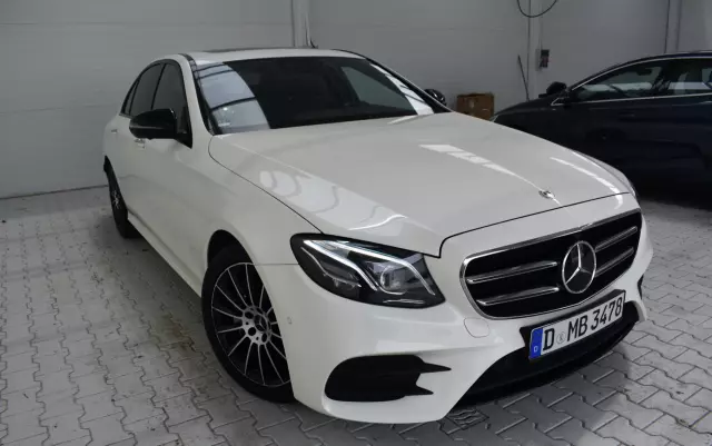 MERCEDES-BENZ Klasa E 220 d T 9G-TRONIC AMG Line