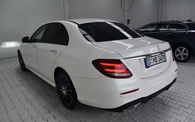 MERCEDES-BENZ Klasa E 220 d T 9G-TRONIC AMG Line