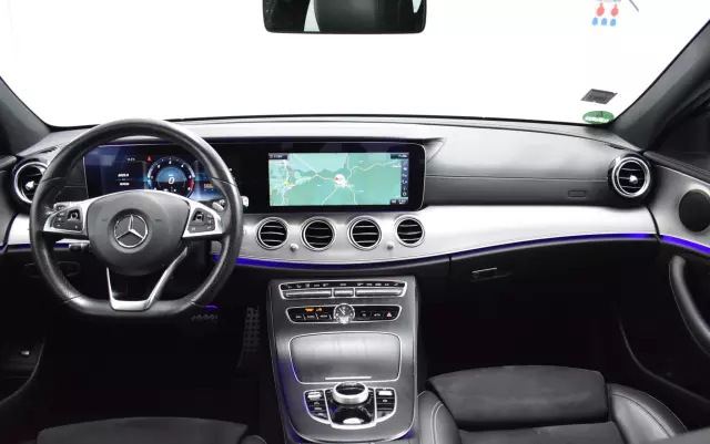 MERCEDES-BENZ Klasa E 220 d T 9G-TRONIC AMG Line