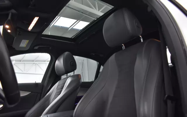 MERCEDES-BENZ Klasa E 220 d T 9G-TRONIC AMG Line