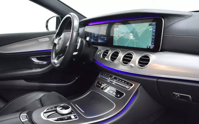 MERCEDES-BENZ Klasa E 220 d T 9G-TRONIC AMG Line